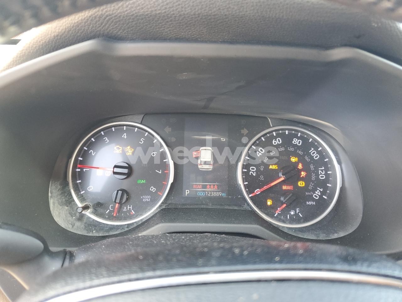 Photo 9 of 2019 TOYOTA RAV4 XLE PREMIUM (VIN JTMC1RFV1KD014468)