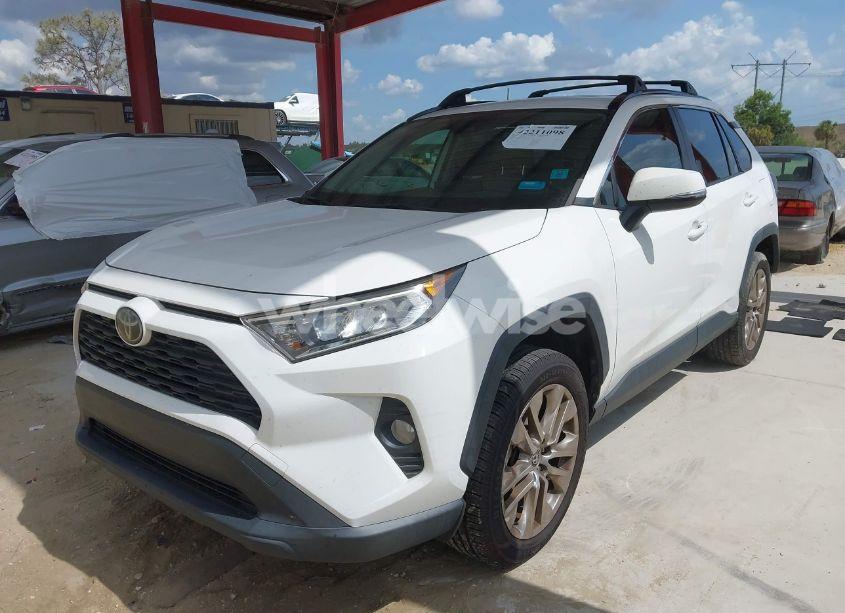 Photo 2 of 2019 Toyota Rav4 XLE PREMIUM (VIN JTMC1RFV2KD504756)