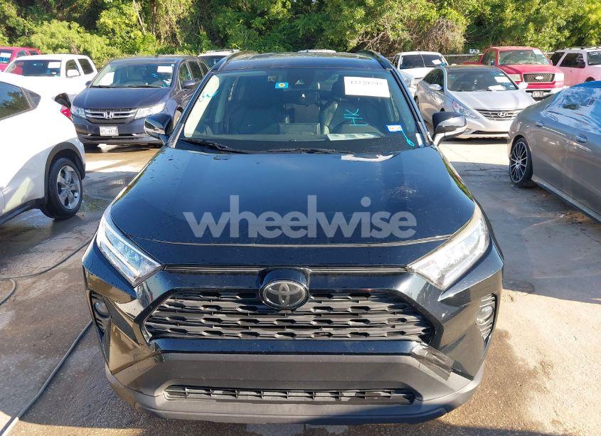 Photo 12 of 2019 Toyota Rav4 XLE PREMIUM (VIN JTMC1RFV3KD020854)