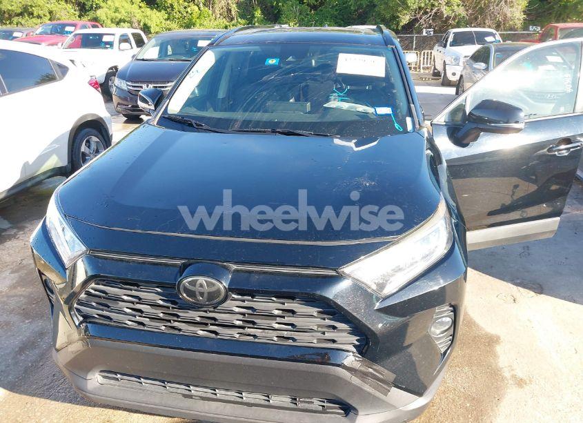 Photo 6 of 2019 Toyota Rav4 XLE PREMIUM (VIN JTMC1RFV3KD020854)