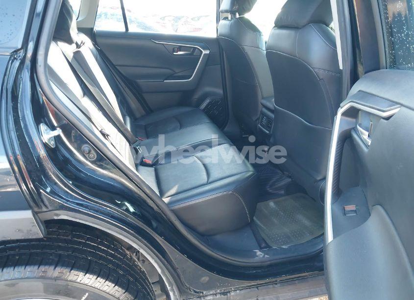 Photo 8 of 2019 Toyota Rav4 XLE PREMIUM (VIN JTMC1RFV3KD020854)