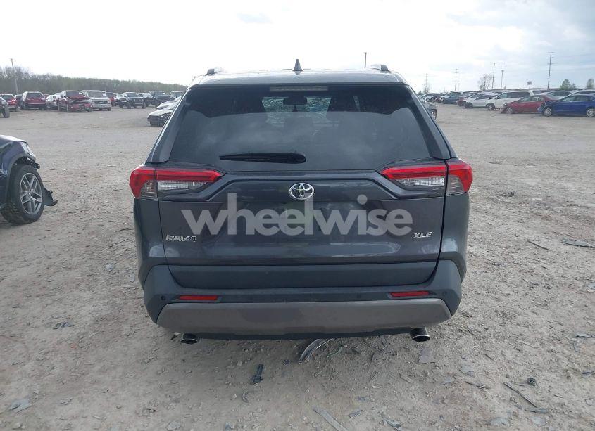 Photo 16 of 2020 Toyota Rav4 XLE PREMIUM (VIN JTMC1RFV4LD044470)