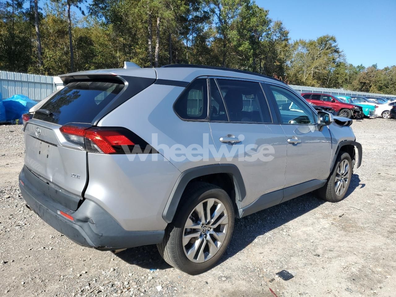 Photo 3 of 2023 TOYOTA RAV4 XLE PREMIUM (VIN JTMC1RFV4PD100607)