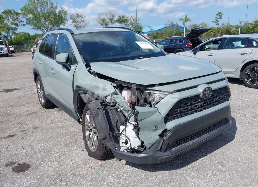 Photo 6 of 2019 Toyota Rav4 XLE PREMIUM (VIN JTMC1RFV5KD014585)