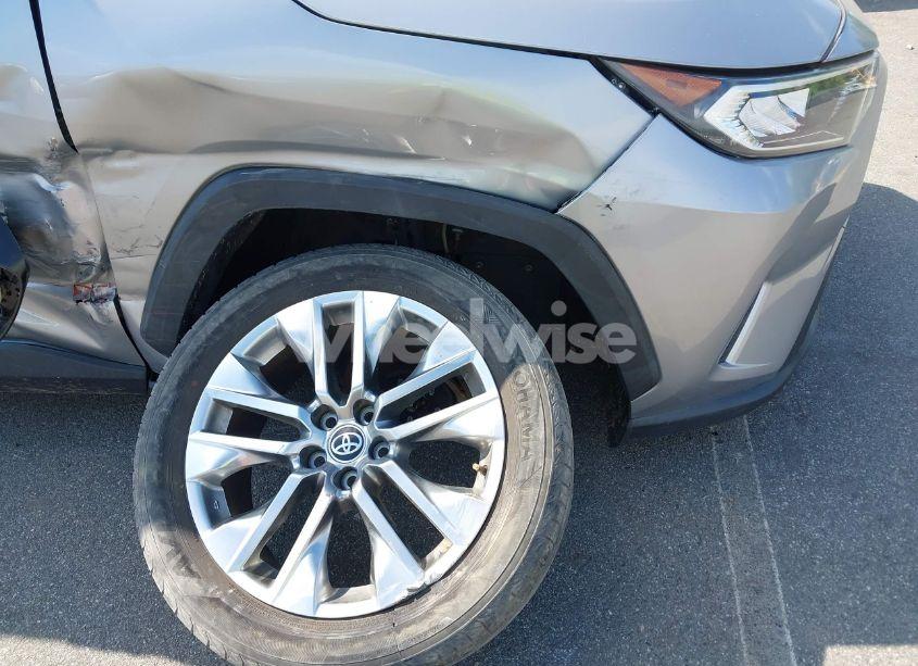 Photo 6 of 2020 Toyota Rav4 XLE PREMIUM (VIN JTMC1RFV5LD519088)