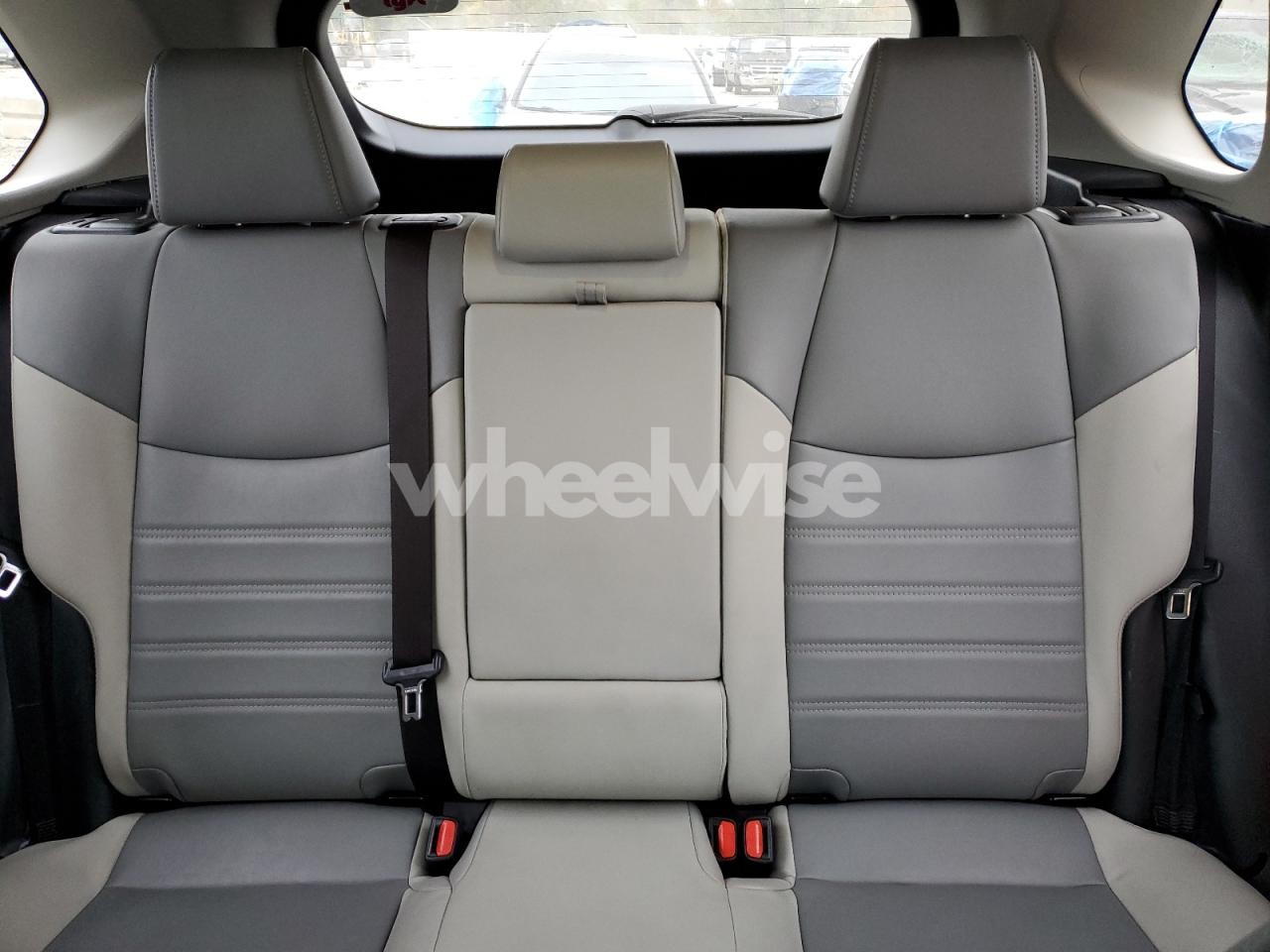 Photo 10 of 2022 TOYOTA RAV4 XLE PREMIUM (VIN JTMC1RFV5NJ024085)