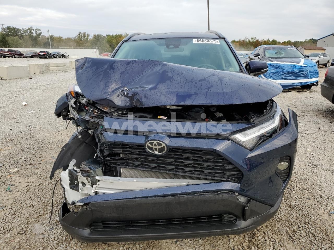 Photo 5 of 2022 TOYOTA RAV4 XLE PREMIUM (VIN JTMC1RFV5NJ024085)