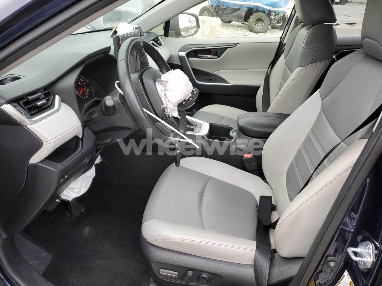 Photo 7 of 2022 TOYOTA RAV4 XLE PREMIUM (VIN JTMC1RFV5NJ024085)