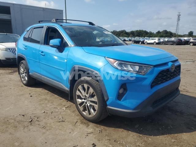 Photo 11 of 2019 TOYOTA RAV4 XLE PREMIUM (VIN JTMC1RFV7KD034692)