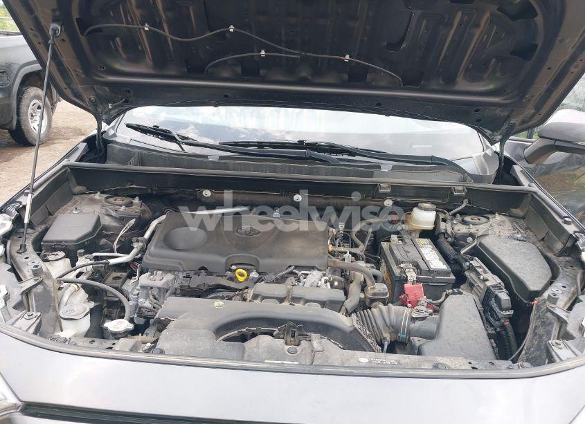 Photo 10 of 2019 Toyota Rav4 XLE PREMIUM (VIN JTMC1RFV9KJ016521)