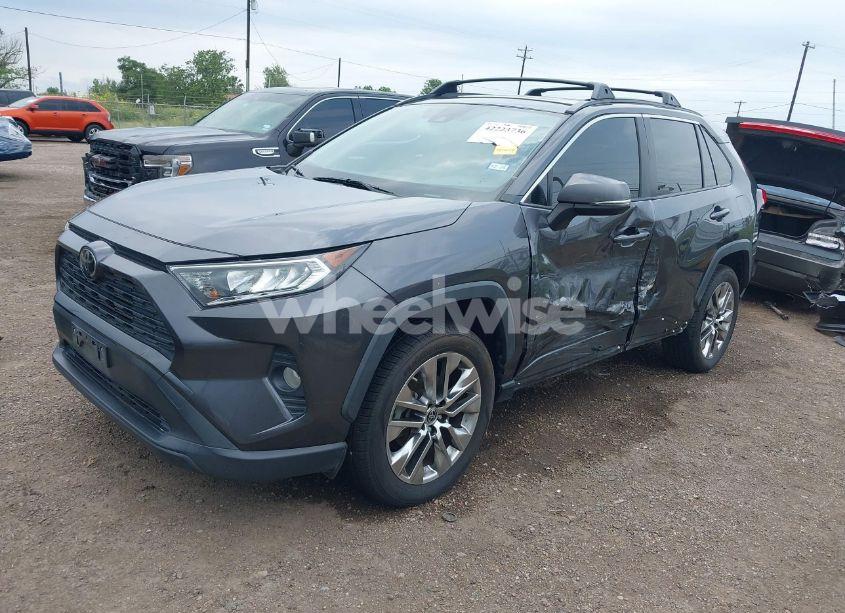 Photo 2 of 2019 Toyota Rav4 XLE PREMIUM (VIN JTMC1RFV9KJ016521)