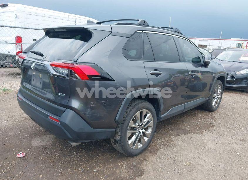 Photo 4 of 2019 Toyota Rav4 XLE PREMIUM (VIN JTMC1RFV9KJ016521)