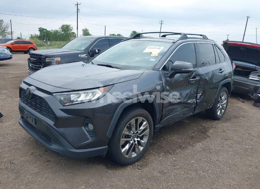 Photo 6 of 2019 Toyota Rav4 XLE PREMIUM (VIN JTMC1RFV9KJ016521)