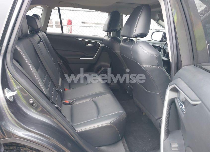 Photo 8 of 2019 Toyota Rav4 XLE PREMIUM (VIN JTMC1RFV9KJ016521)