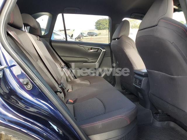 Photo 2 of 2025 TOYOTA RAV4 SE (VIN JTMCB3FV1SD243128)