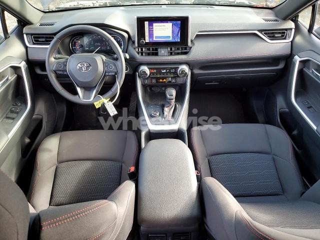 Photo 4 of 2025 TOYOTA RAV4 SE (VIN JTMCB3FV1SD243128)