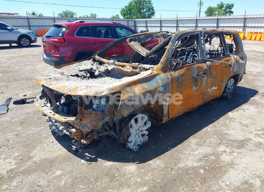 Photo 2 of 2019 Toyota Land CRUISER V8 (VIN JTMCY7AJ2K4075834)