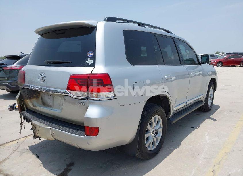 Photo 4 of 2016 Toyota Land CRUISER V8 (VIN JTMCY7AJ3G4036869)