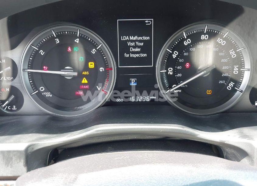 Photo 7 of 2016 Toyota Land CRUISER V8 (VIN JTMCY7AJ3G4036869)