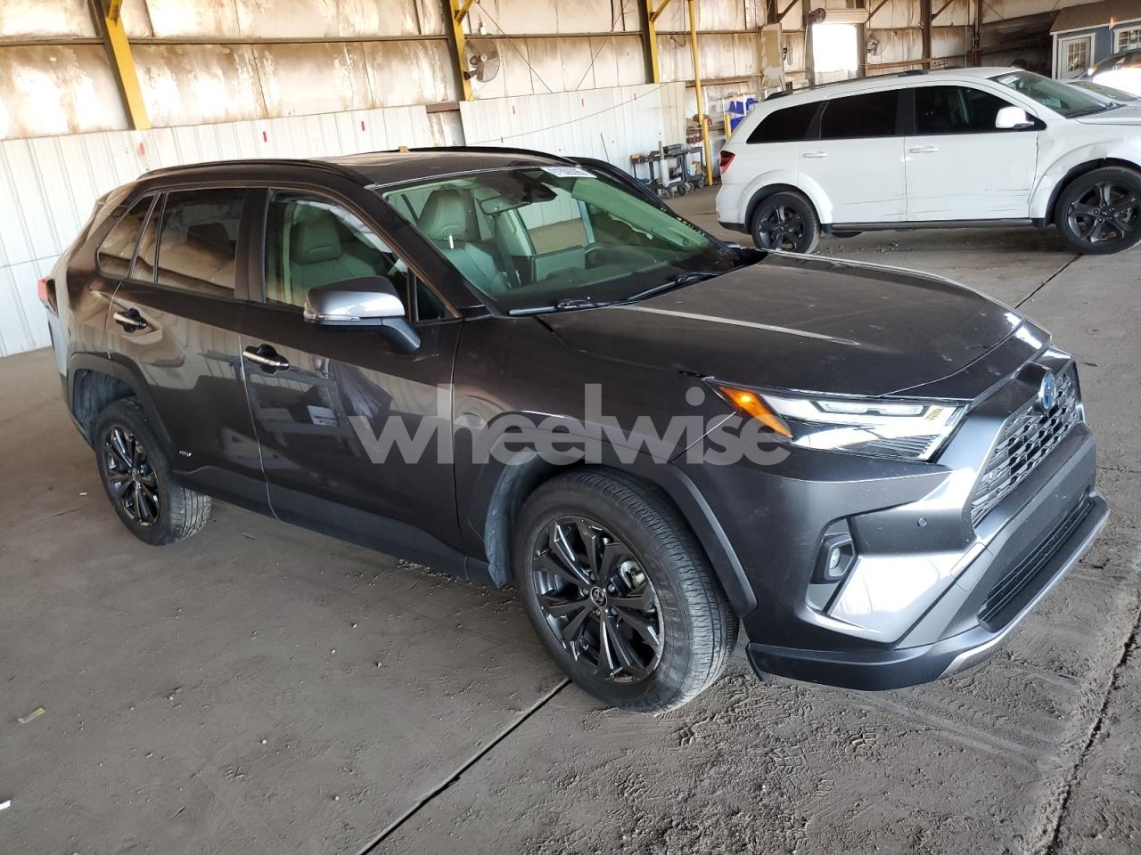 Photo 4 of 2023 TOYOTA RAV4 LIMITED (VIN JTMD6RFV2PD079813)