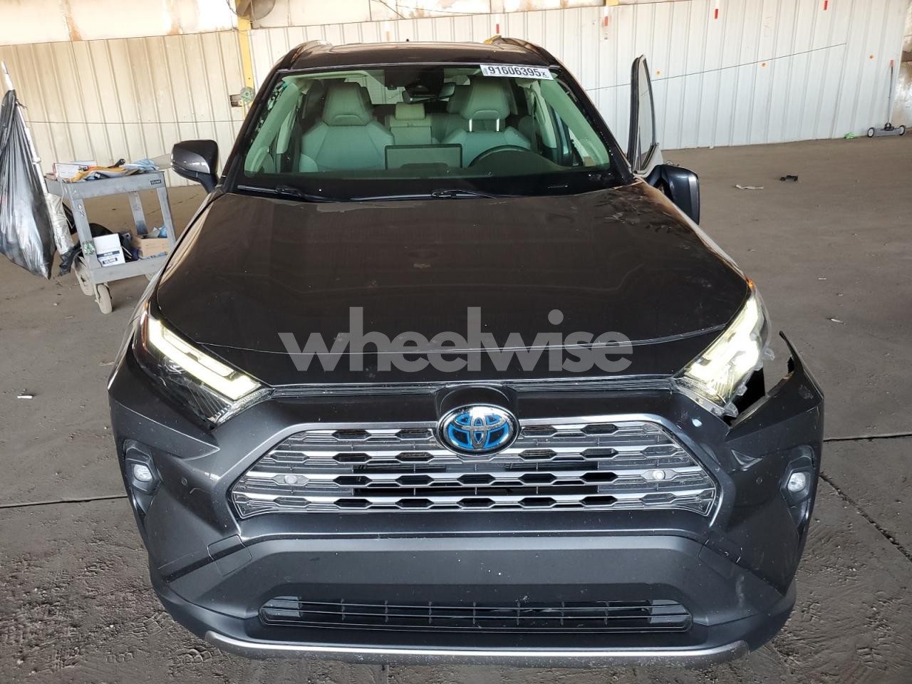 Photo 5 of 2023 TOYOTA RAV4 LIMITED (VIN JTMD6RFV2PD079813)