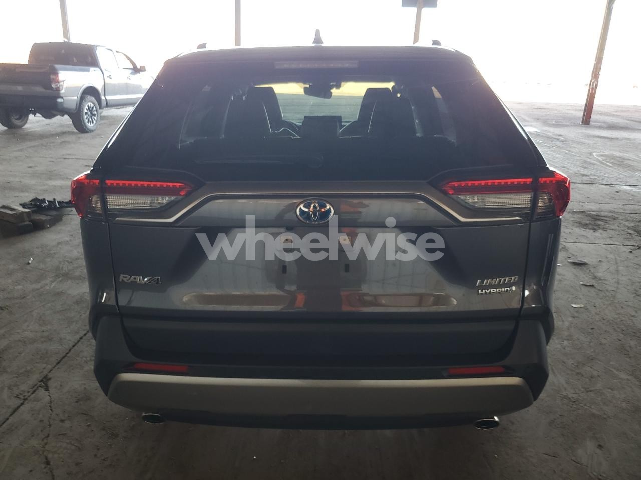 Photo 6 of 2023 TOYOTA RAV4 LIMITED (VIN JTMD6RFV2PD079813)