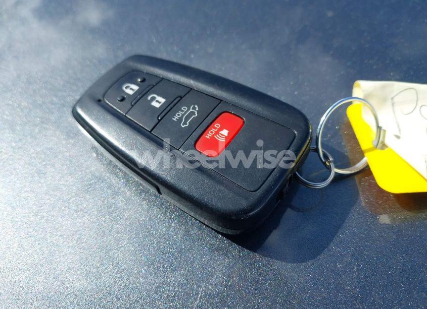 Photo 11 of 2022 Toyota Rav4 HYBRID LIMITED (VIN JTMD6RFV8NJ017198)