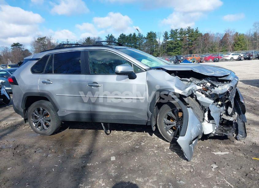 Photo 13 of 2022 Toyota Rav4 HYBRID LIMITED (VIN JTMD6RFV8NJ017198)