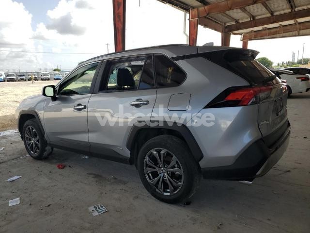 Photo 2 of 2024 TOYOTA RAV4 LIMITED (VIN JTMD6RFV9RD144952)