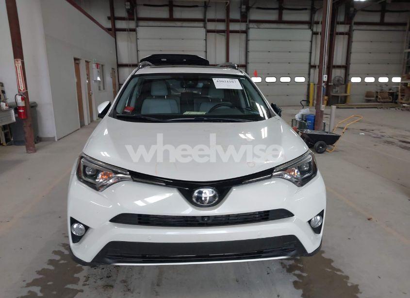 Photo 12 of 2018 Toyota Rav4 LIMITED (VIN JTMDFREV1JJ223488)