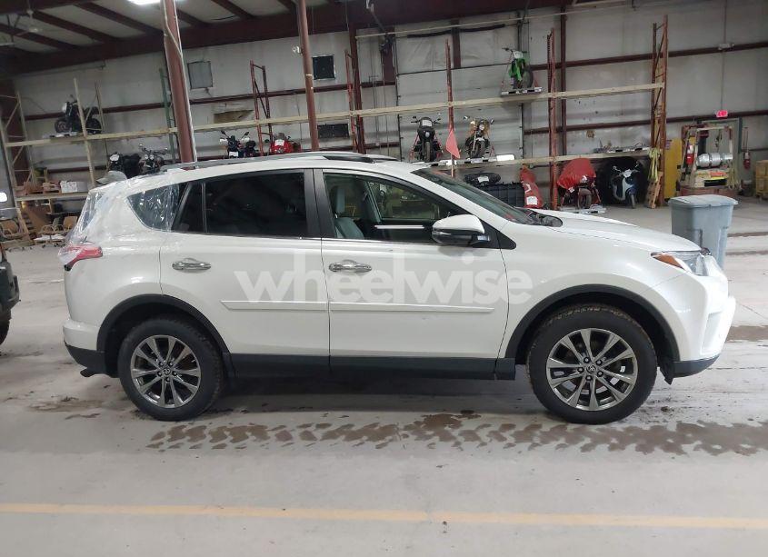Photo 13 of 2018 Toyota Rav4 LIMITED (VIN JTMDFREV1JJ223488)