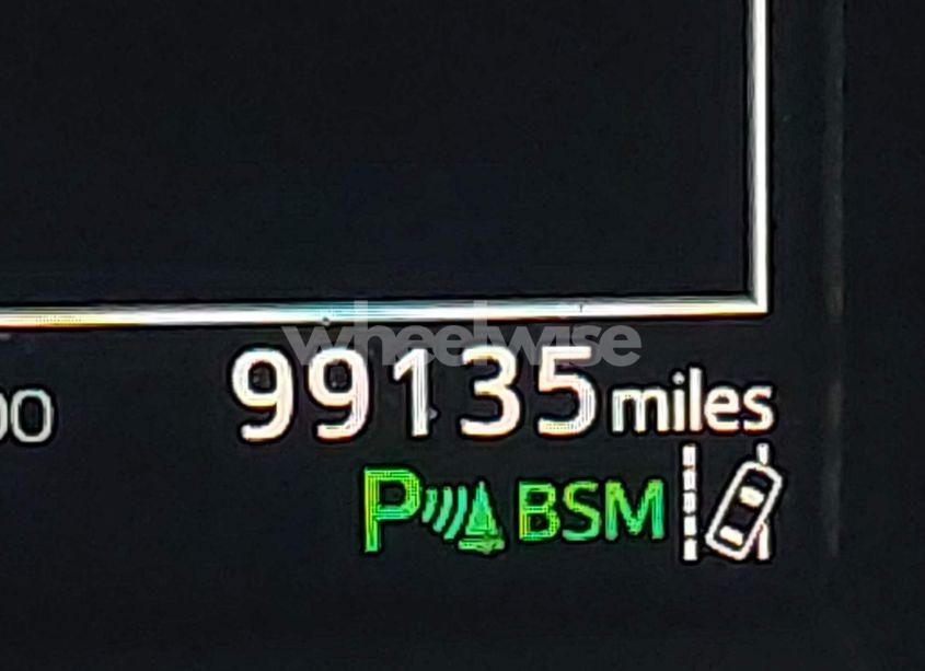 Photo 15 of 2018 Toyota Rav4 LIMITED (VIN JTMDFREV1JJ223488)