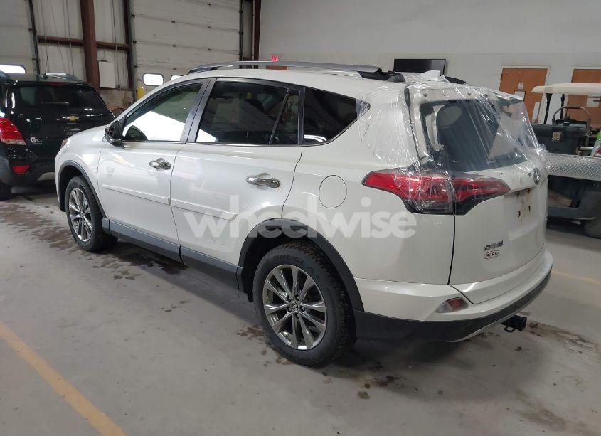 Photo 3 of 2018 Toyota Rav4 LIMITED (VIN JTMDFREV1JJ223488)