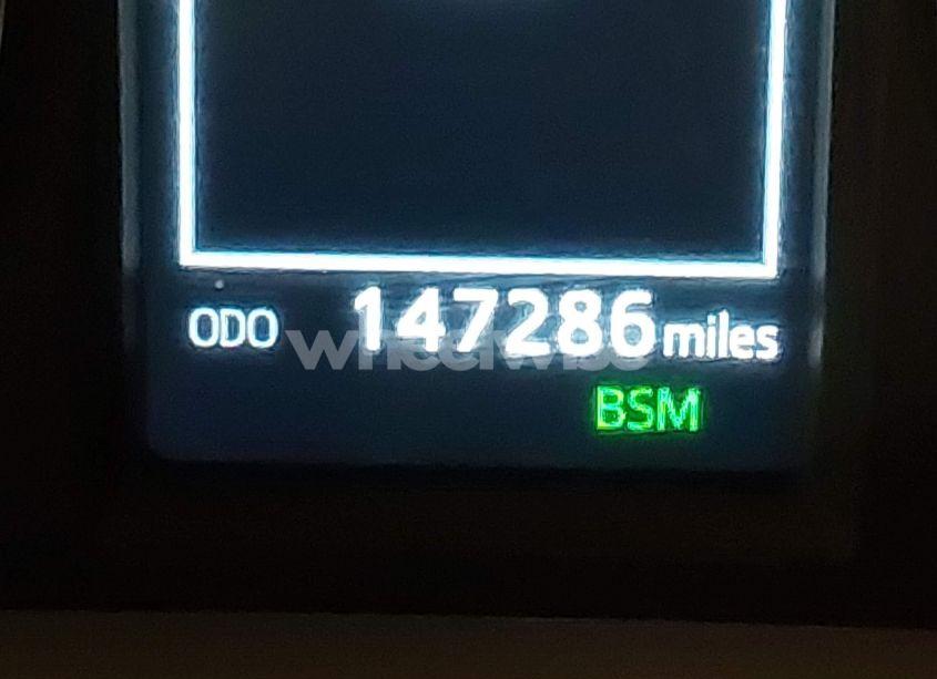 Photo 15 of 2018 Toyota Rav4 LIMITED (VIN JTMDFREV6JJ189726)