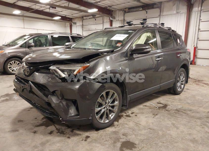 Photo 2 of 2018 Toyota Rav4 LIMITED (VIN JTMDFREV6JJ189726)