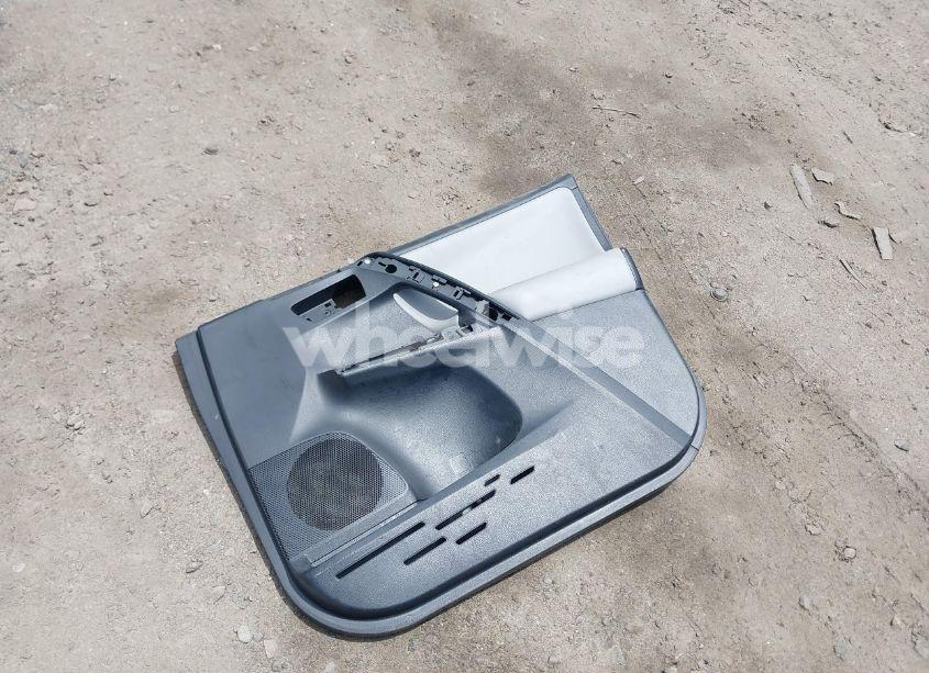 Photo 12 of 2018 Toyota Rav4 LIMITED (VIN JTMDFREV7JJ195275)