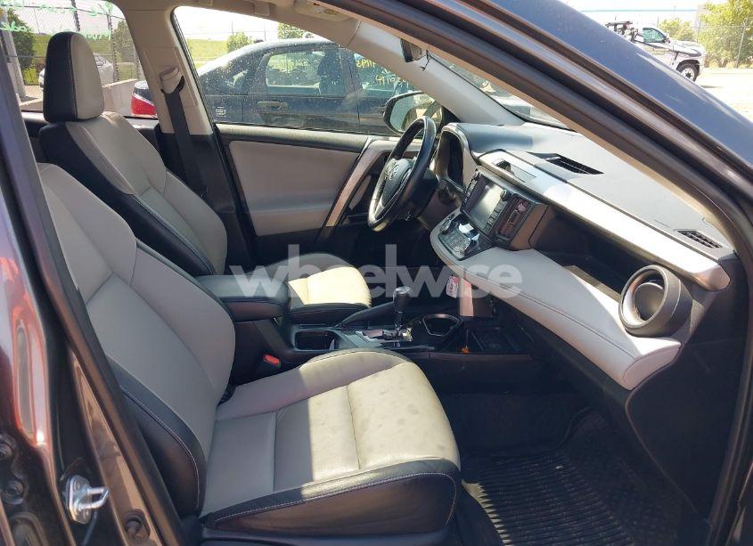 Photo 5 of 2018 Toyota Rav4 LIMITED (VIN JTMDFREVXJD251109)