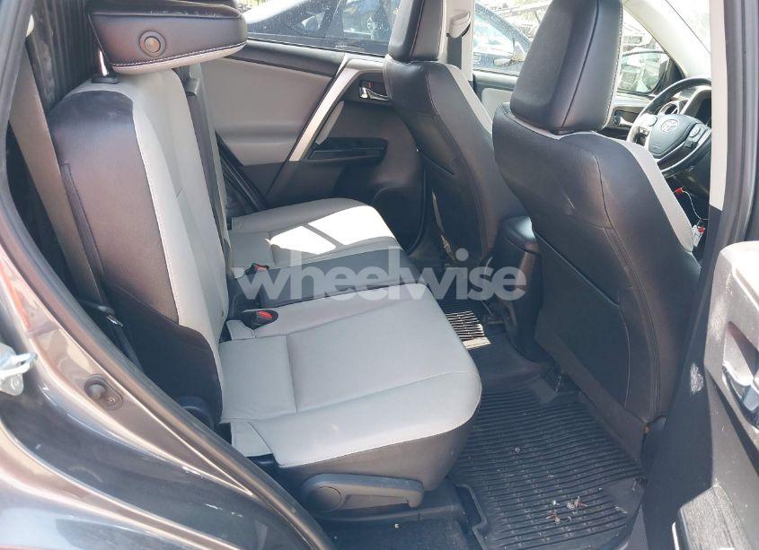 Photo 8 of 2018 Toyota Rav4 LIMITED (VIN JTMDFREVXJD251109)