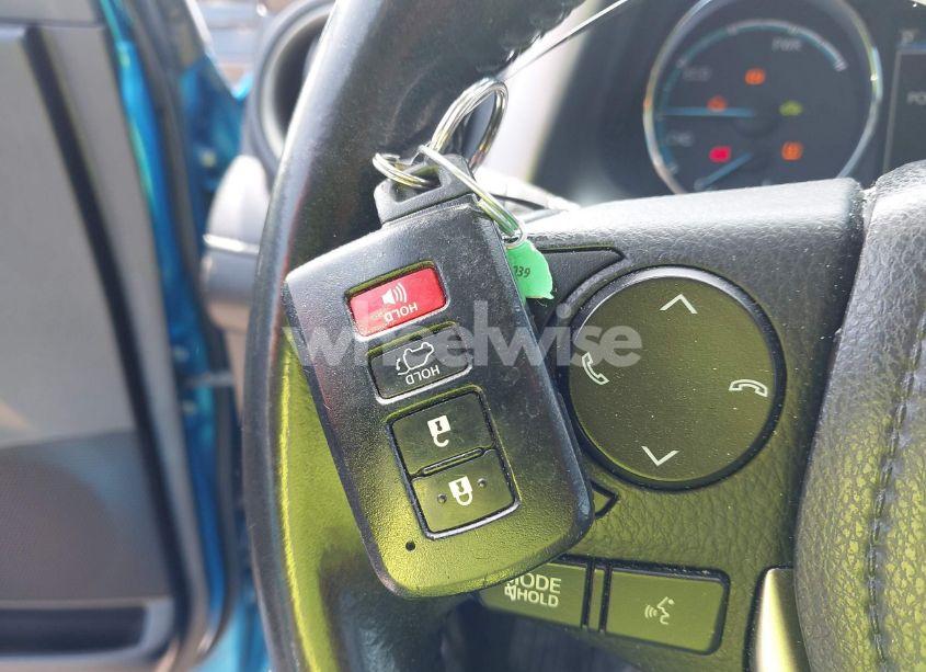 Photo 11 of 2017 Toyota Rav4 HYBRID LIMITED (VIN JTMDJREV1HD118313)