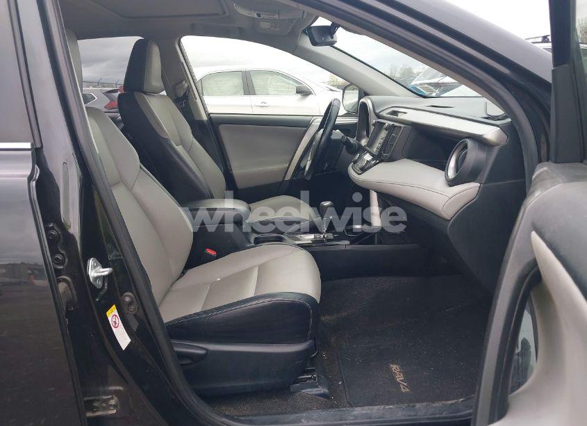 Photo 5 of 2016 Toyota Rav4 HYBRID LIMITED (VIN JTMDJREV2GD043510)