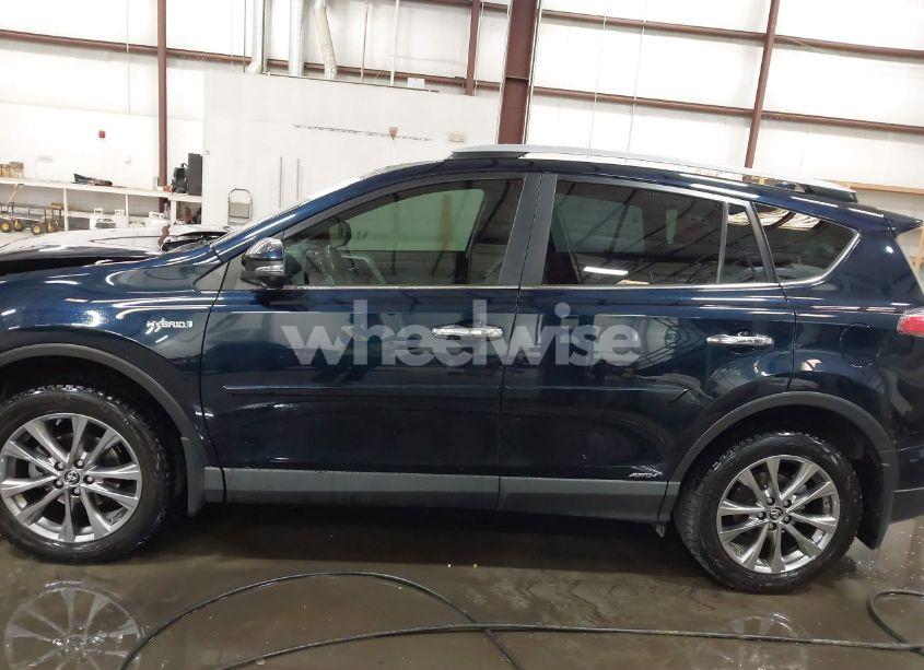 Photo 14 of 2018 Toyota Rav4 HYBRID LIMITED (VIN JTMDJREV2JD237560)