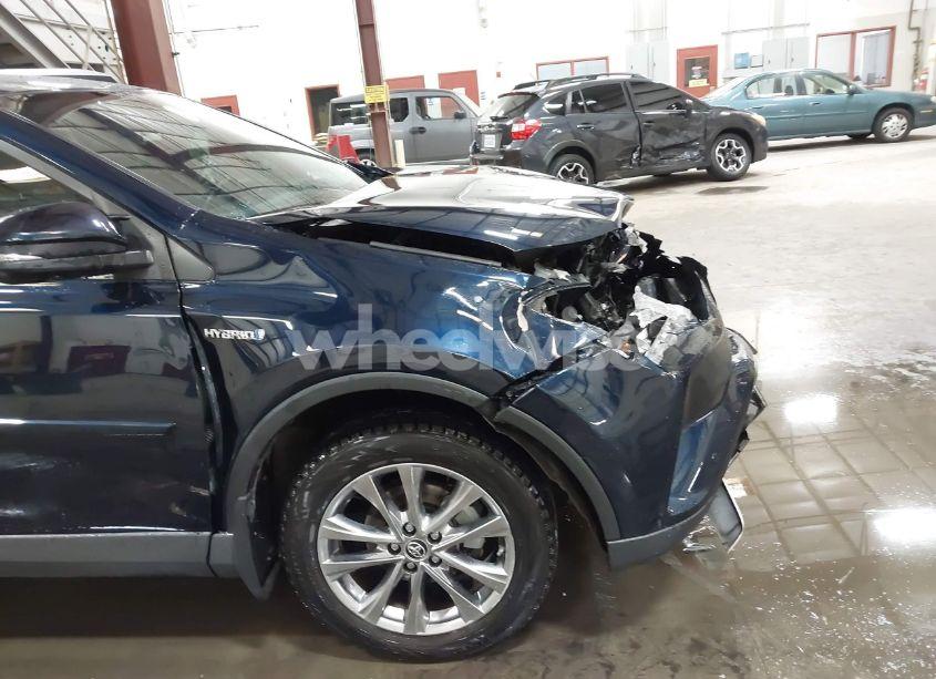 Photo 18 of 2018 Toyota Rav4 HYBRID LIMITED (VIN JTMDJREV2JD237560)