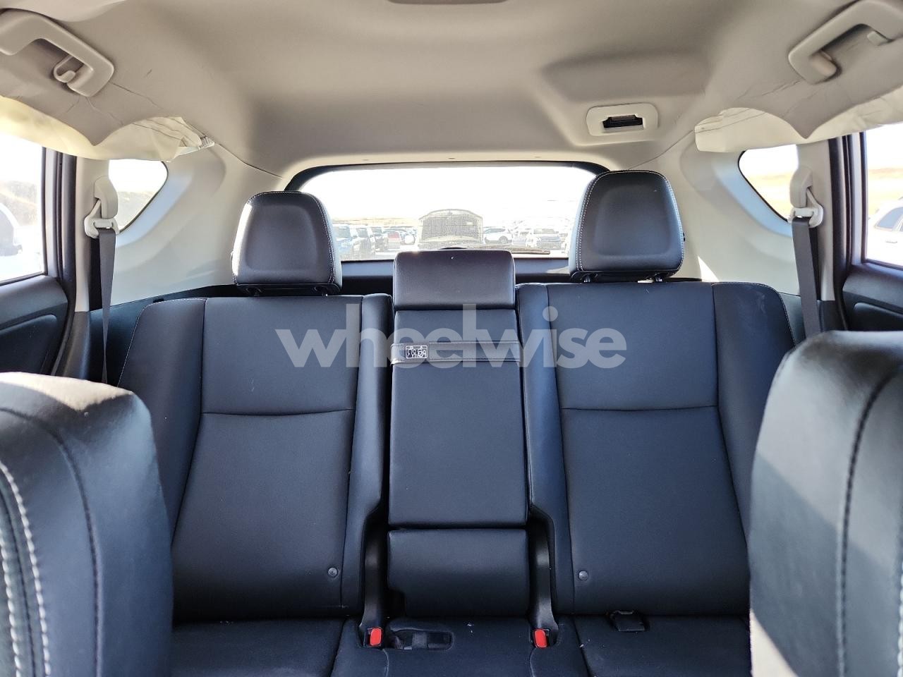 Photo 10 of 2017 TOYOTA RAV4 HV LIMITED (VIN JTMDJREV6HD067066)