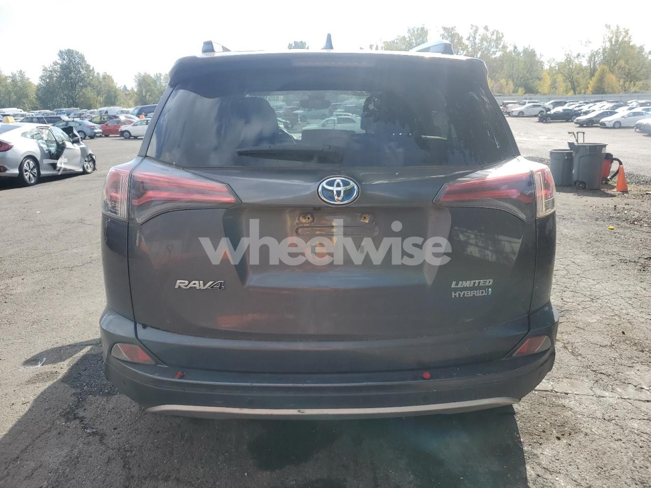 Photo 6 of 2016 TOYOTA RAV4 HV LIMITED (VIN JTMDJREV7GD034723)