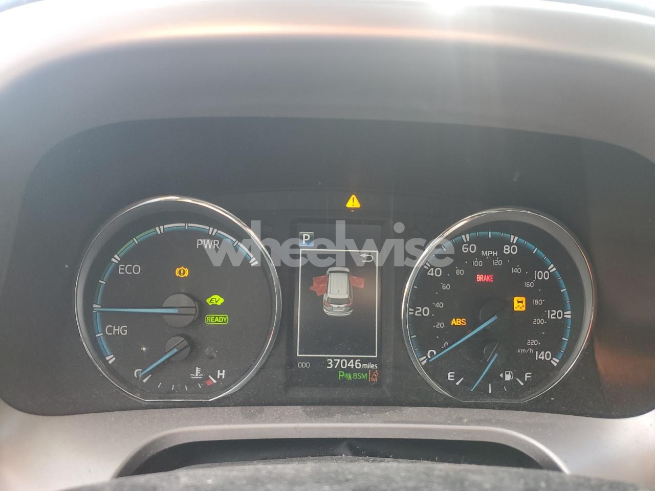 Photo 9 of 2016 TOYOTA RAV4 HV LIMITED (VIN JTMDJREV7GD034723)