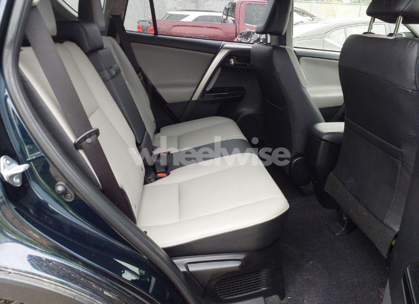 Photo 8 of 2018 Toyota Rav4 HYBRID LIMITED (VIN JTMDJREV8JD248465)