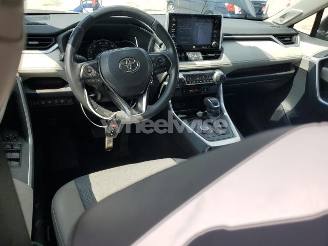 Photo 11 of 2019 TOYOTA RAV4 LIMITED (VIN JTMDWRFV6KD520352)