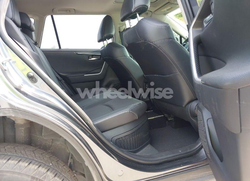 Photo 8 of 2020 Toyota Rav4 HYBRID LIMITED (VIN JTMDWRFVXLD071906)