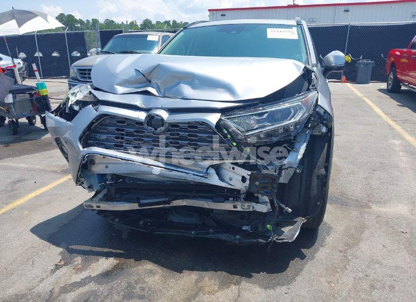 Photo 6 of 2020 Toyota Rav4 HYBRID LIMITED (VIN JTMDWRFVXLD546678)