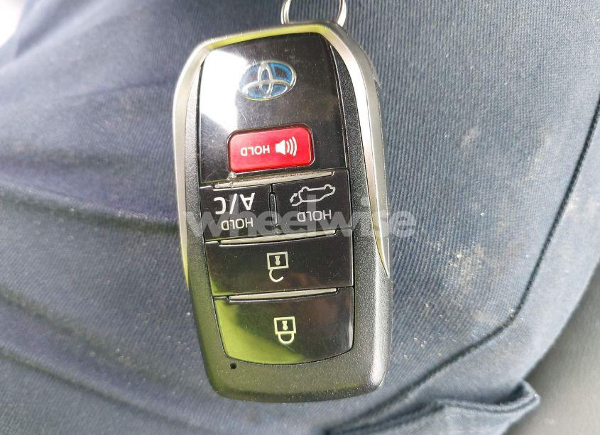 Photo 11 of 2021 Toyota Rav4 PRIME XSE (VIN JTMEB3FV1MD047699)